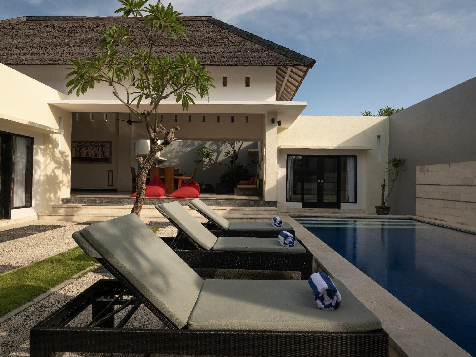 The Seminyak Suite - Private Villa Экстерьер фото
