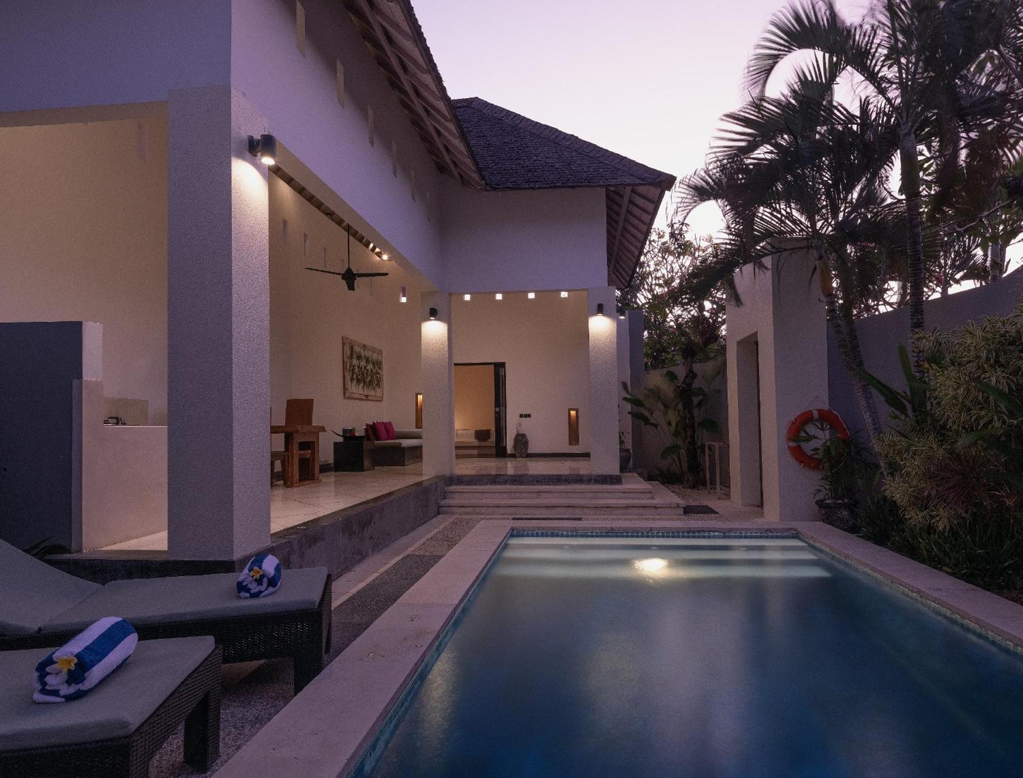 The Seminyak Suite - Private Villa Экстерьер фото