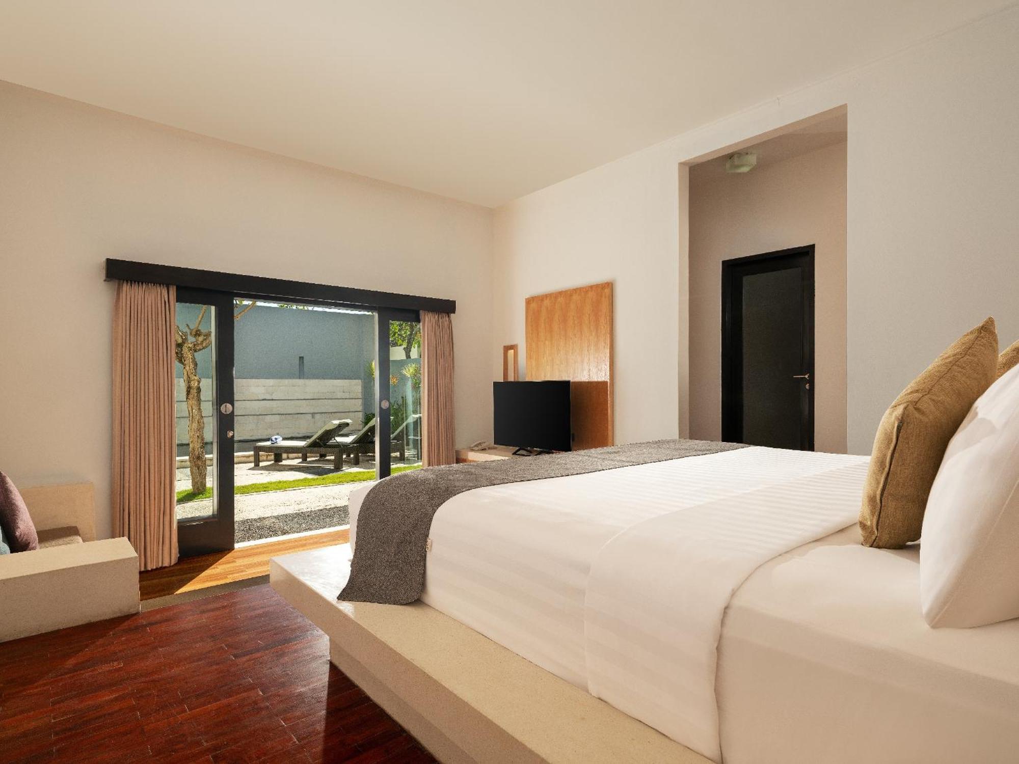 The Seminyak Suite - Private Villa Экстерьер фото
